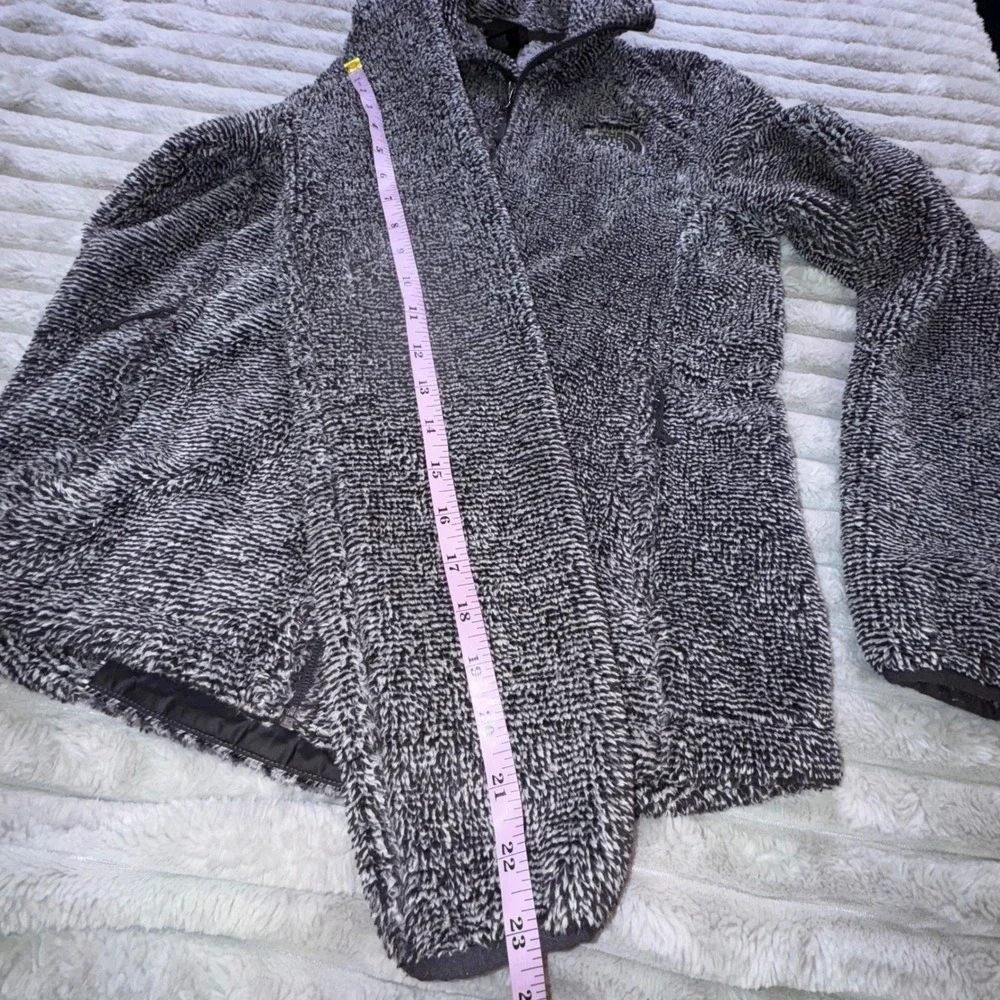 The North Face Jacket Women's Med Osito Fleece Black White  Soft Fuzzy High Pile